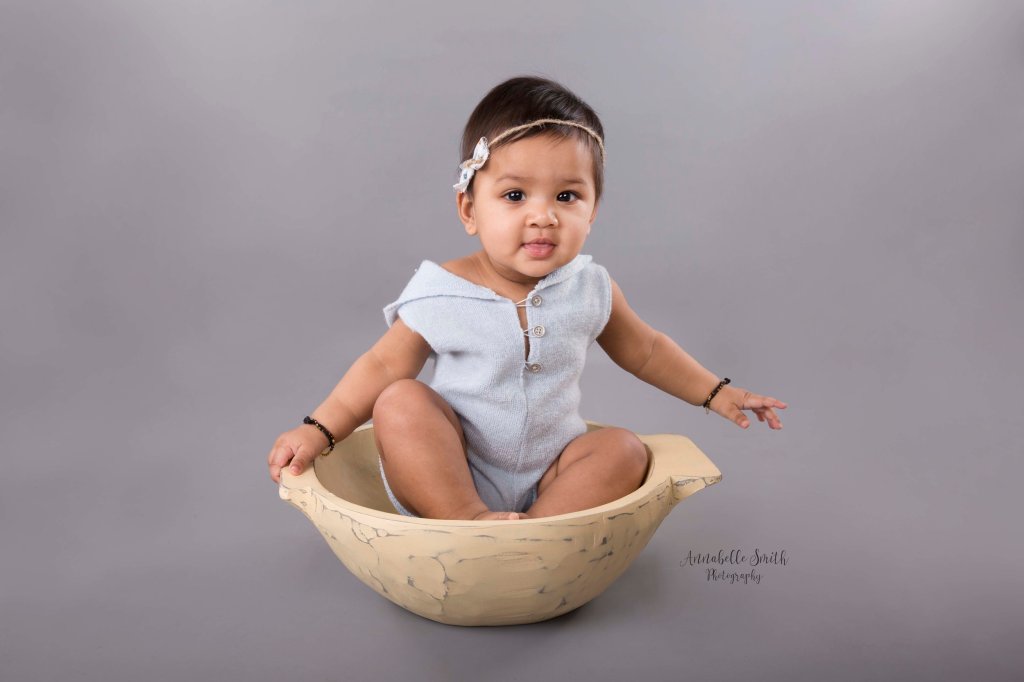 Newborn-Sitters-Cake Smash