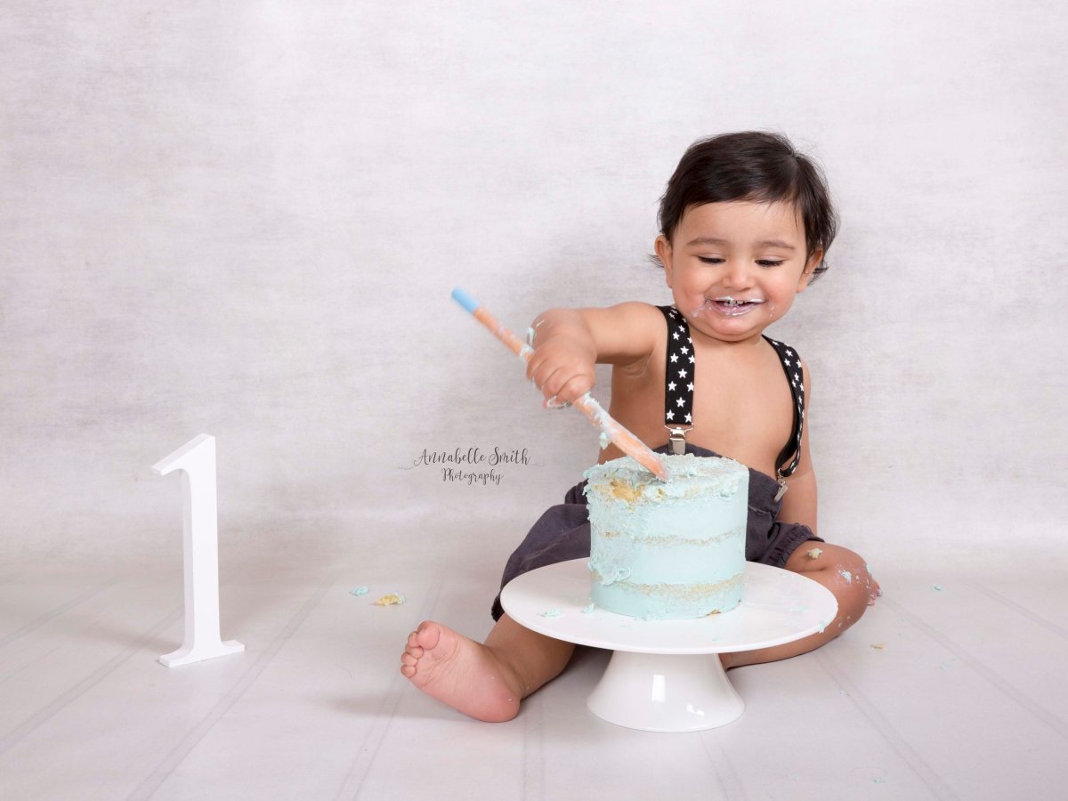 Have you booked your little one’s cake smash for&nbsp;2022?